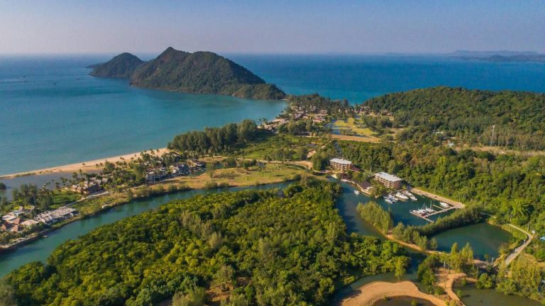 BLUE HAVEN BAY YACHT MARINA (Siam Royal View Yacht Marina) BLUE HAVEN BAY YACHT MARINA (Siam Royal View Yacht Marina)