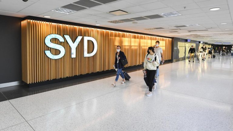 Sydney Airport (SYD)