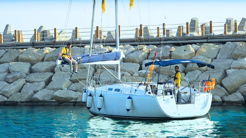 What to Do If Your Keel Sailboat Runs Aground
