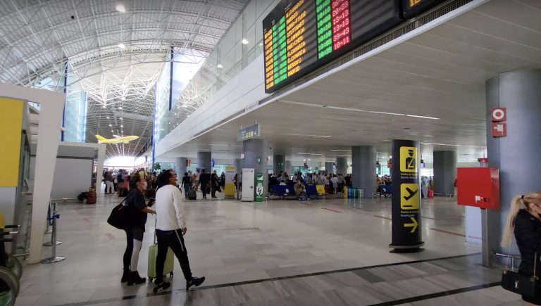 Fuerteventura Airport (FUE)