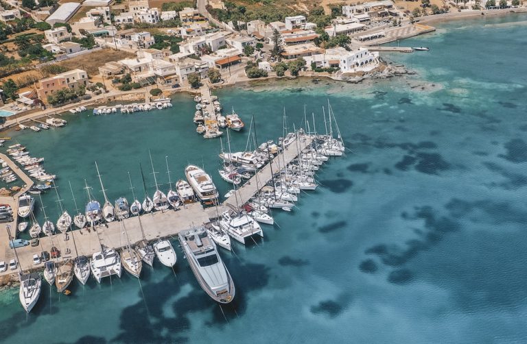 Finikas Marina Finikas Marina