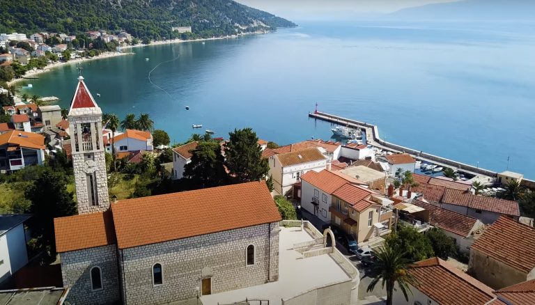 Gradac Harbour