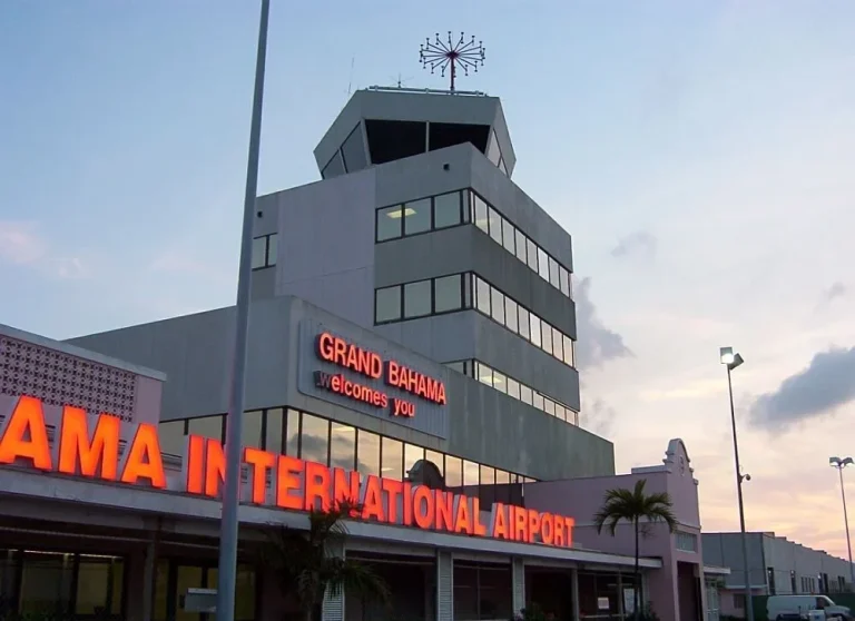 Grand Bahama International Airport (FPO)