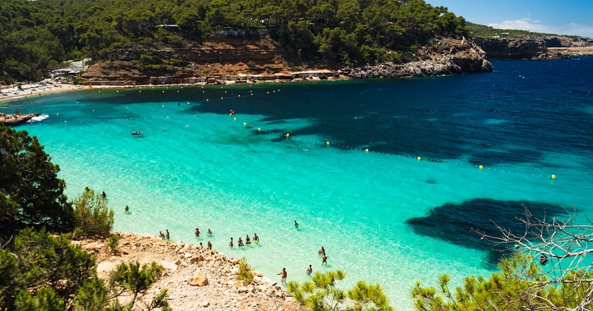ibiza beach clubs hero 1