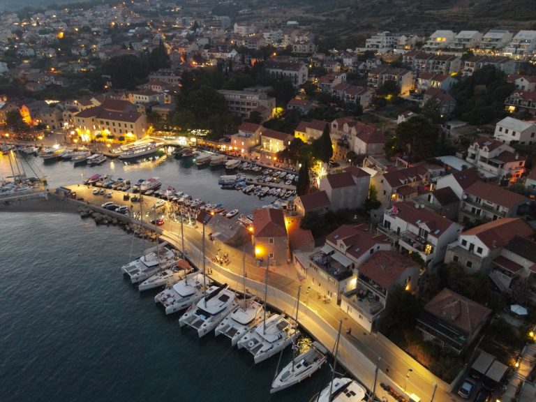 Marina Bol (Bol Harbour)