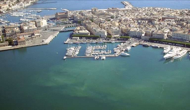 Marina Siracusa (Porto Grande Siracusa)