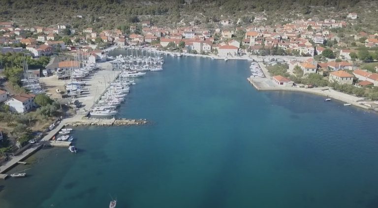 Marina Veli Iz (Marina Benjamin)