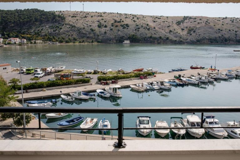 Lopar Marina (Lopar harbour)