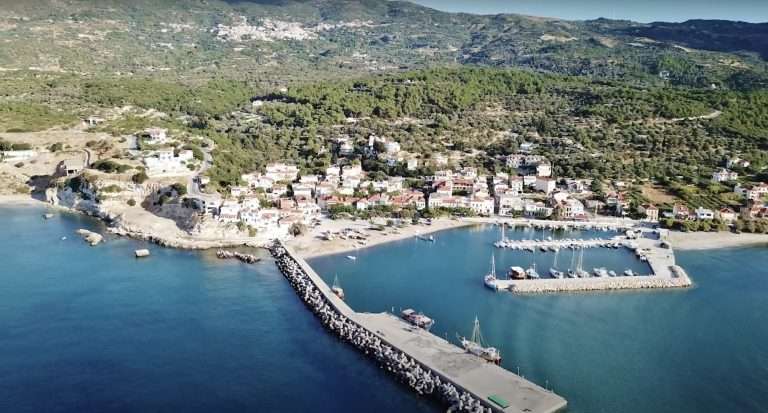 Ormos Marathokampos Marina