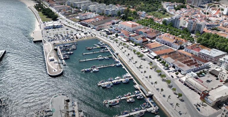 Porto de Pesca (Fishing Port), Setúbal Porto de Pesca (Fishing Port), Setúbal