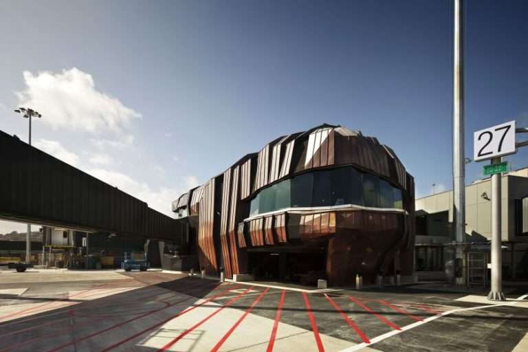 Wellington International Airport (WLG)